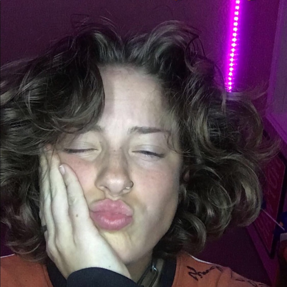 Meet your Posher, Sara